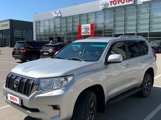 2020 Toyota Land Cruiser Prado 150 Series Рестайлинг 2, серый, 4600000 рублей, вид 3