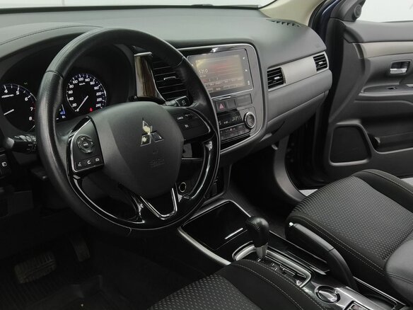2018 Mitsubishi Outlander III Рестайлинг 2, синий, 1675000 рублей - вид 23