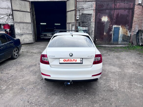 2015 Skoda Octavia III (A7), белый, 820000 рублей - вид 10