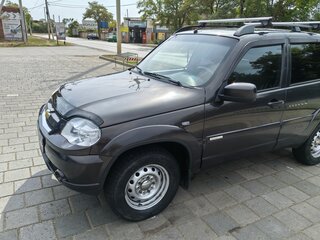 2015 Chevrolet Niva I Рестайлинг, коричневый, 670000 рублей, вид 3