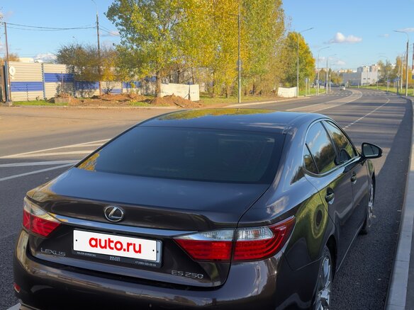 2014 Lexus ES 250 VI, золотистый, 2030000 рублей - вид 3