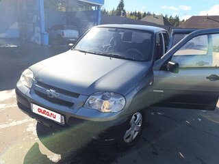 2011 Chevrolet Niva I Рестайлинг, серый, 378000 рублей, вид 2