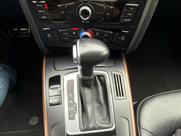 2015 Audi A4 IV (B8) Рестайлинг, чёрный - вид 11