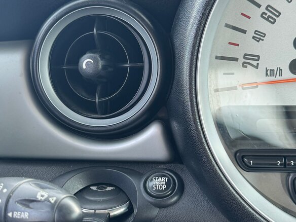 2012 Mini Hatch One II (R56) Рестайлинг, красный, 750000 рублей - вид 5
