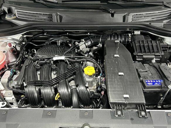 2026 Lada (ВАЗ) Vesta SW Cross I Рестайлинг (NG), белый - вид 25