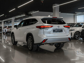 2026 Toyota Highlander IV (XU70), белый, 5950000 рублей, вид 4