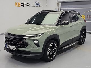 2023 Chevrolet TrailBlazer III, бежевый, 1460000 рублей, вид 1