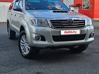 2013 Toyota Hilux VII Рестайлинг, серебристый, 1750000 рублей, вид 1