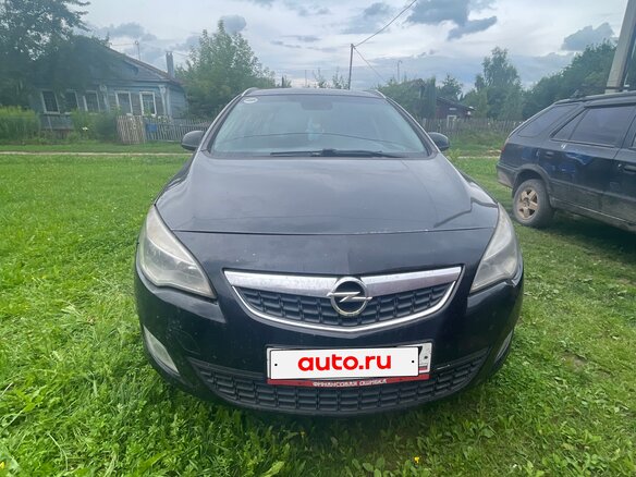 2011 Opel Astra J, чёрный