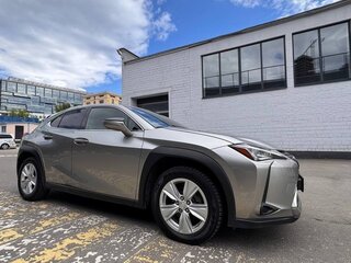 2020 Lexus UX 200 I, серый, 2900000 рублей, вид 1
