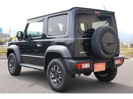 2023 Suzuki Jimny Sierra IV, чёрный, 1690000 рублей, вид 5
