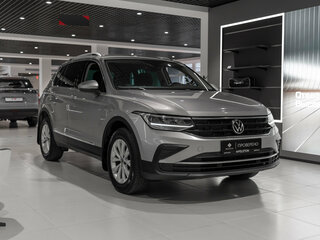 2021 Volkswagen Tiguan II Рестайлинг, серый, 2275000 рублей, вид 2