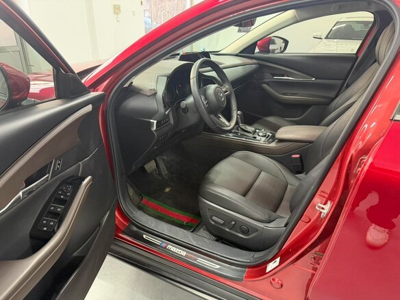 2022 Mazda CX-30 I, красный, 1470000 рублей - вид 7