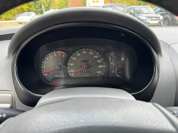 2005 Hyundai Accent ТагАЗ II, красный, 300000 рублей - вид 10