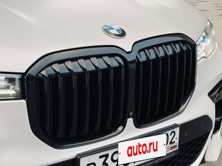 2022 BMW X7 40i I (G07), белый, 8190000 рублей, вид 3