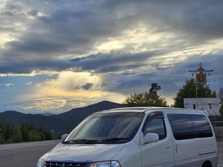 2001 Toyota Granvia I, серый, 1300000 рублей, вид 1