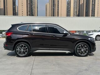 2022 BMW X1 Long 20Li sDrive II (F48) Рестайлинг, чёрный, 1910000 рублей, вид 5