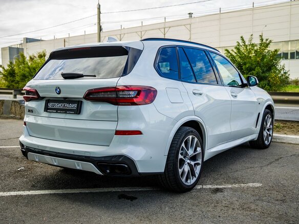 2022 BMW X5 30d IV (G05/G18), белый, 7498000 рублей - вид 7