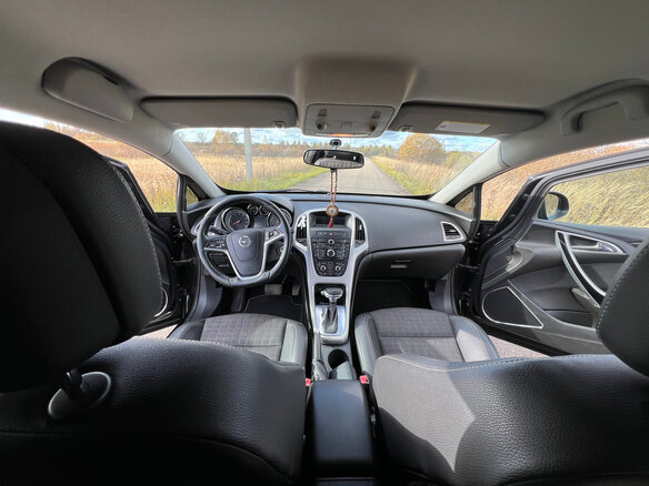 2012 Opel Astra GTC J Рестайлинг, чёрный, 730000 рублей - вид 16