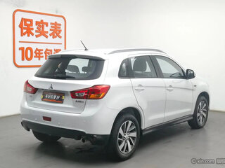2018 Mitsubishi ASX I Рестайлинг 2, белый, 1550000 рублей, вид 3