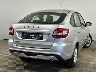 2026 Lada (ВАЗ) Granta I Рестайлинг, серебристый, 1155000 рублей, вид 4