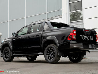 2025 Toyota Hilux VIII Рестайлинг 2, чёрный, 7390000 рублей, вид 3