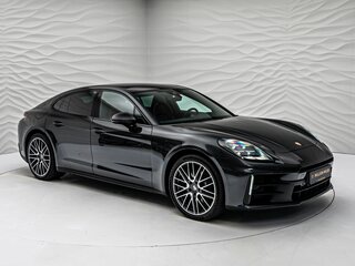 2026 Porsche Panamera 4 III, чёрный, 20499000 рублей, вид 3