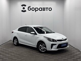 2020 Kia Rio IV, белый, 1490000 рублей, вид 3