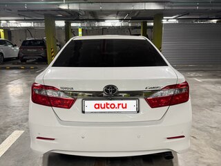 2012 Toyota Camry VII (XV50), белый, 1300000 рублей, вид 3