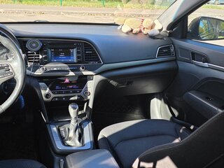2017 Hyundai Elantra VI (AD), чёрный, 1515000 рублей, вид 3
