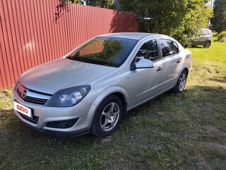 2013 Opel Astra H Рестайлинг, серебристый, 570000 рублей, вид 1