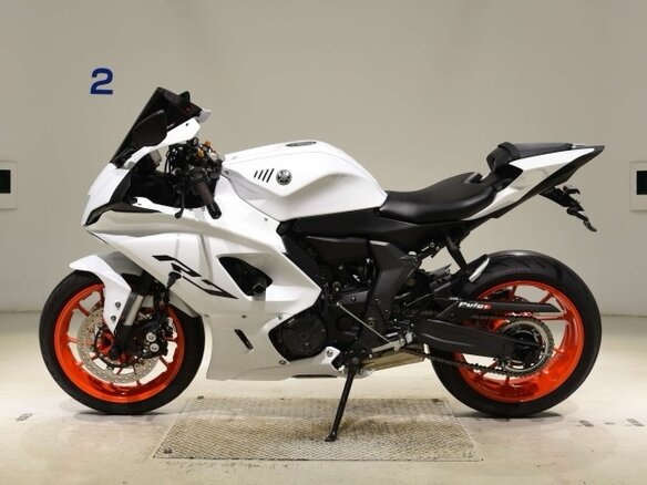 2023 Yamaha YZF-R7, белый, 849000 рублей