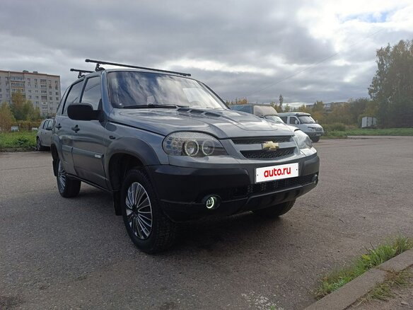2011 Chevrolet Niva I Рестайлинг, серый - вид 11