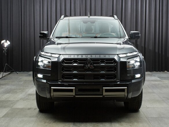 2025 Mitsubishi L200 VI, серый - вид 1