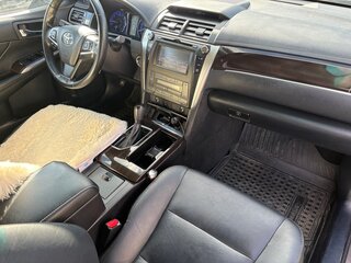 2017 Toyota Camry VII (XV50) Рестайлинг, чёрный, 1800000 рублей, вид 4