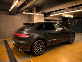 2020 Porsche Macan I Рестайлинг, серый, 6000000 рублей, вид 4