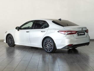 2022 Toyota Camry VIII (XV70) Рестайлинг, белый, 2799000 рублей, вид 2