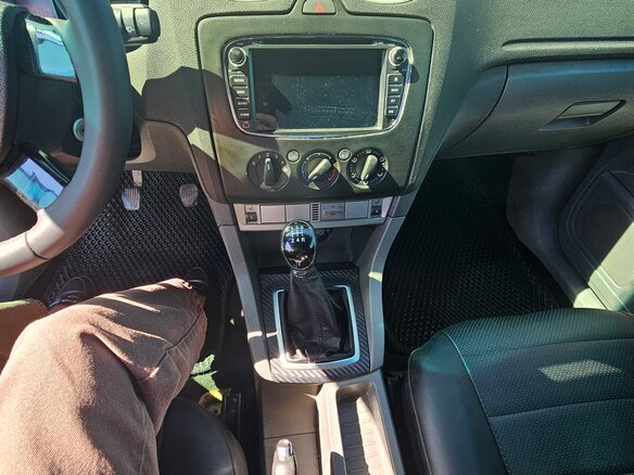 2010 Ford Focus II Рестайлинг, серый, 495000 рублей - вид 13