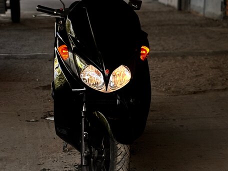 2005 Suzuki Burgman (SkyWave) 250, чёрный, 180000 рублей, вид 1
