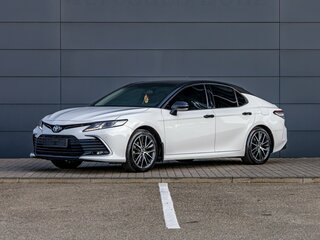 2021 Toyota Camry VIII (XV70) Рестайлинг, белый, 2495000 рублей, вид 1