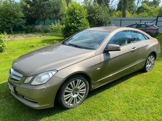2011 Mercedes-Benz E-Класс 250 7G-Tronic IV (W212, S212, C207), бежевый, 1600000 рублей, вид 3