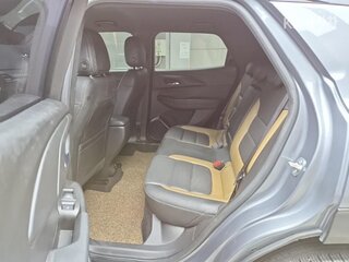 2023 Chevrolet TrailBlazer III, серый, 1800000 рублей, вид 4