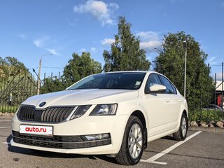 2018 Skoda Octavia III (A7) Рестайлинг, белый, 1500000 рублей, вид 1