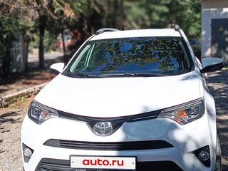 2017 Toyota RAV4 IV (XA40) Рестайлинг, белый, 2270000 рублей, вид 1