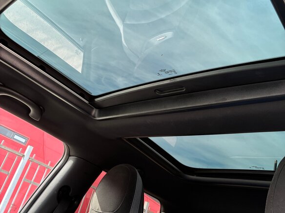 2021 Mini Hatch JCW III (F55/F56) Рестайлинг 2, чёрный, 3900000 рублей - вид 11