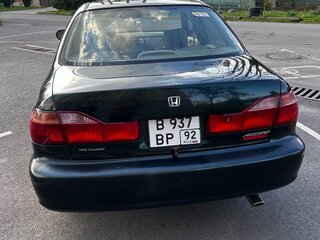 2000 Honda Accord VI, зелёный, 300000 рублей, вид 3