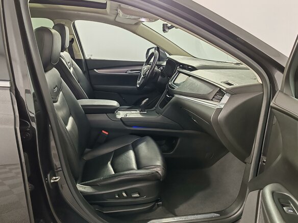 2017 Cadillac XT5 I, серый, 2219000 рублей - вид 18