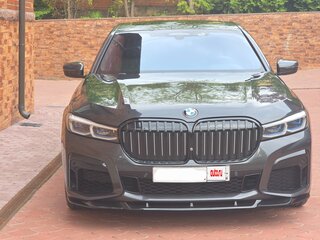 2019 BMW 7 серии 730d xDrive VI (G11/G12) Рестайлинг, чёрный, 5500000 рублей, вид 1