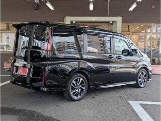2022 Honda Stepwgn Spada V Рестайлинг, чёрный, 2000333 рублей, вид 5