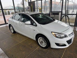 2013 Opel Astra J Рестайлинг, белый, 745000 рублей, вид 3
